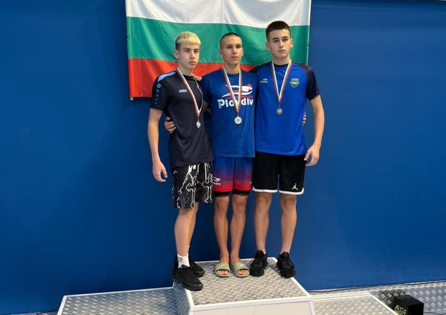 Стефан Владимиров донесе бронз на „Царевец“ от шампионата по плуване